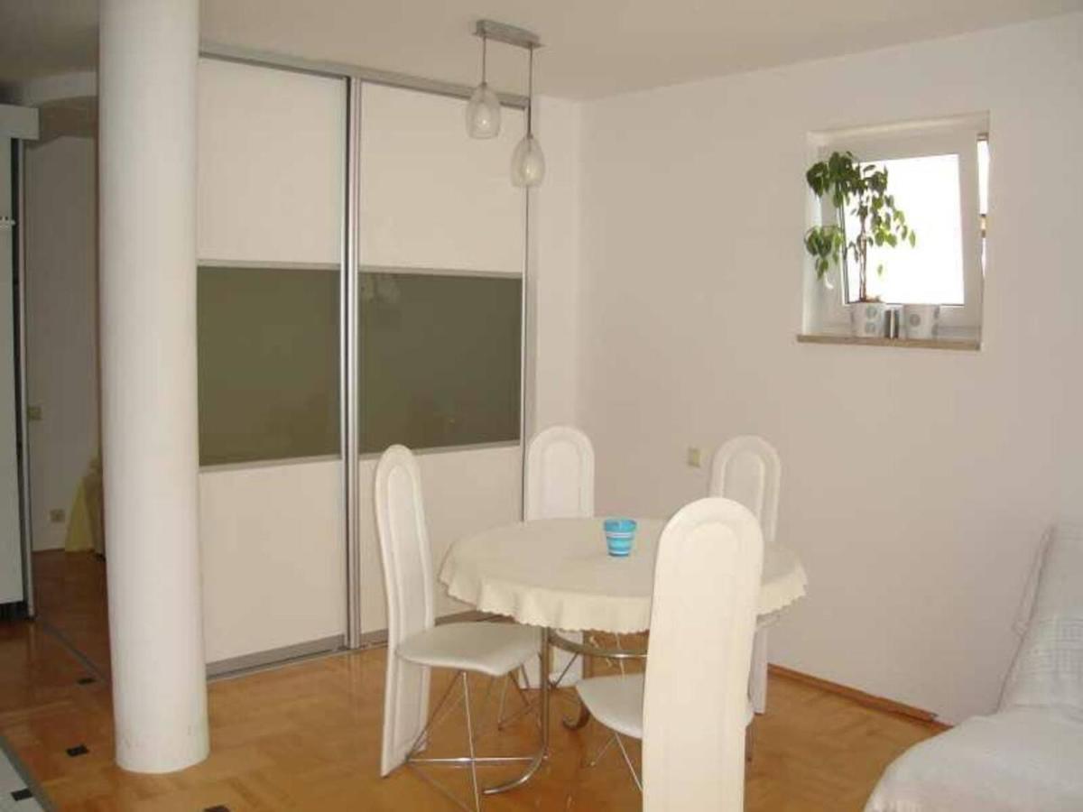 Apartment Jela Selce Exterior photo